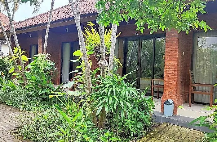 Adus 2* Legian